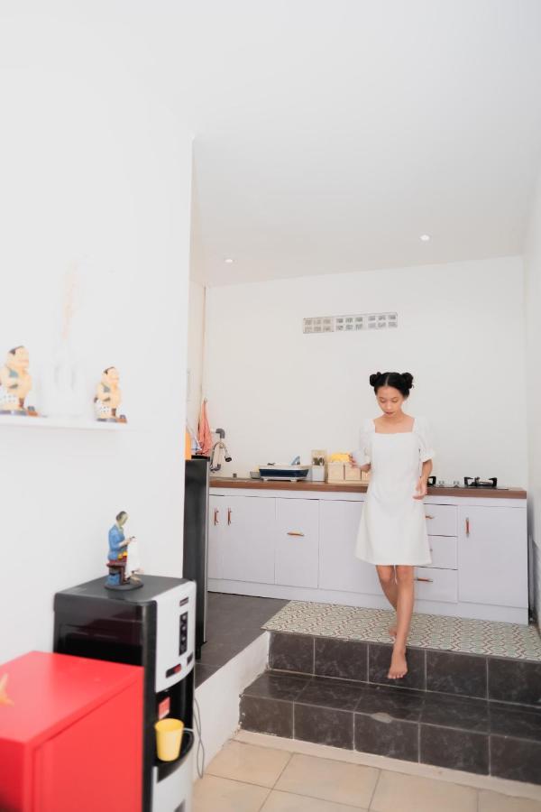 Roemah Renjana Yogyakarta Hotell Exteriör bild
