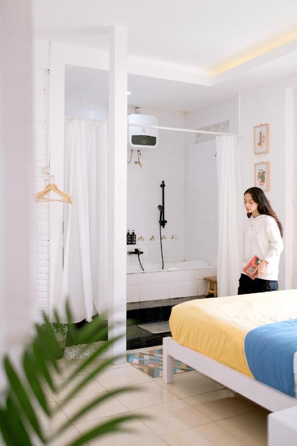 Roemah Renjana Yogyakarta Hotell Exteriör bild